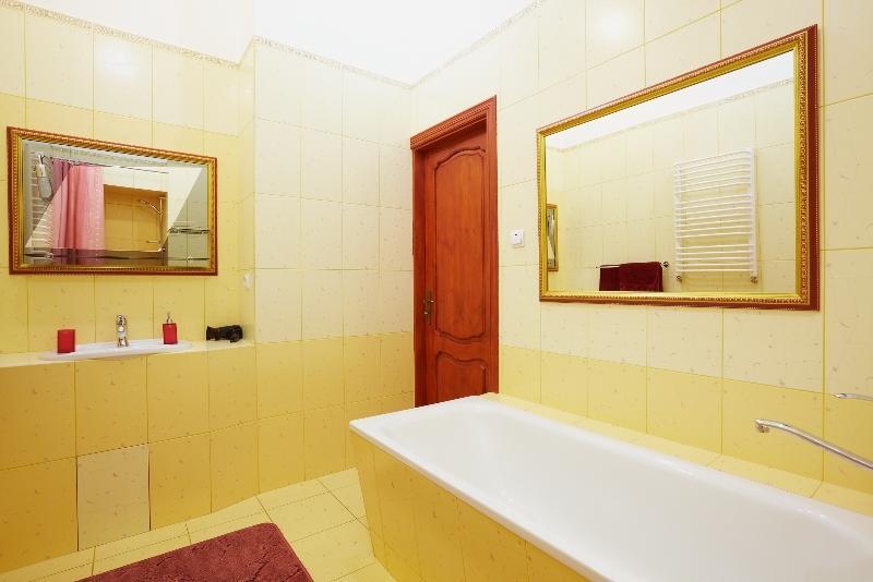 Apartments On Doroshenka 19 Lviv Luaran gambar